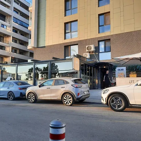 Jeni's Daire Köstence